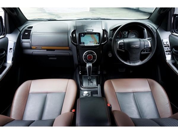 2018 Isuzu D-Max 3.0 CAB-4 Vcross MAX Z-Prestige 4WD Pickup รูปที่ 4